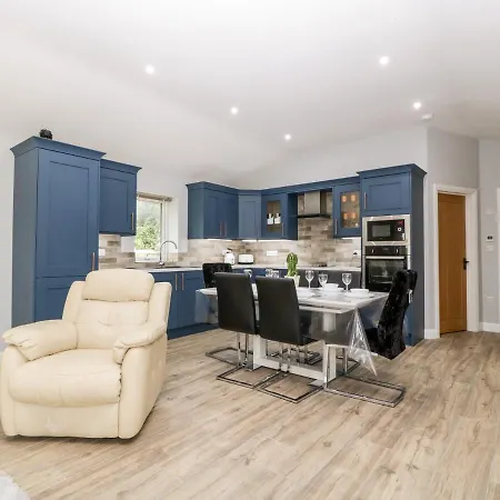 Holiday home Strawberry Stables Bristol