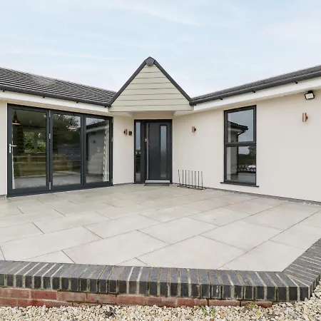 Strawberry Stables * Bristol