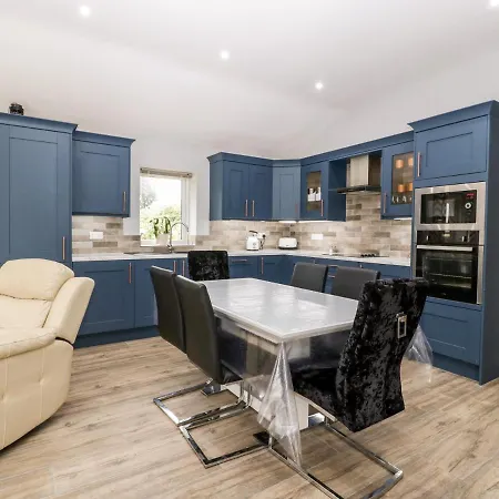 度假居 Strawberry Stables 布里斯托