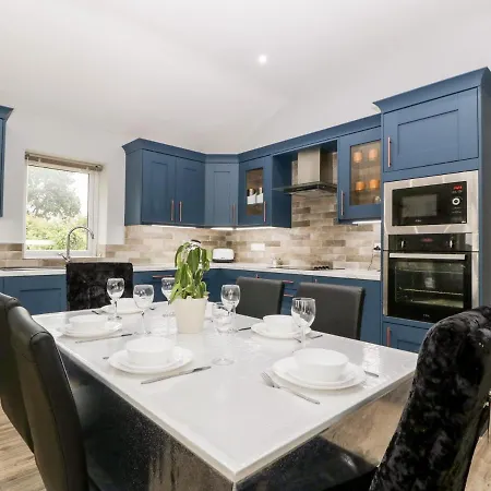 度假居 Strawberry Stables *